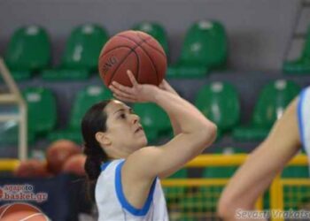 Στη γραμμή των βολών… με την Νατάσα Γκοτζή