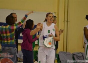 Στη γραμμή των βολών… με την Άννα Μούρτου