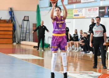 Στη γραμμή των βολών με τη… Ρία Πατεράκη