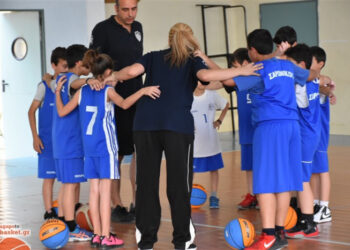 Η ζωή στο μπάσκετ του Σαρωνικού (pics)