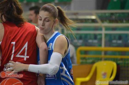 Στη γραμμή των βολών… με την Άννα Σπυριδοπούλου