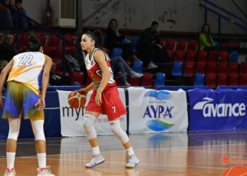 Στη γραμμή των βολών με την… Ιωάννα Τσιαδή