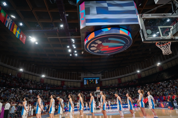 Μόνο υπερηφάνεια